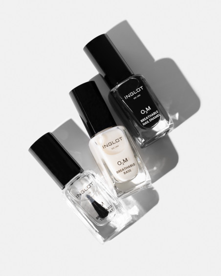 Base pour vernis à ongles perméable O2M