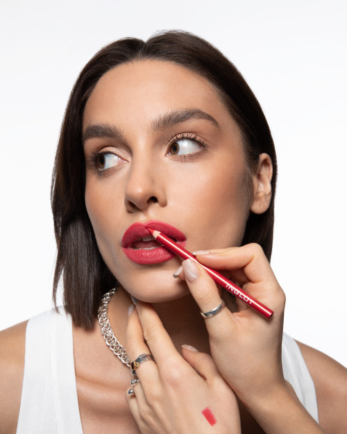 Crayon contour des lèvres SOFT PRECISION