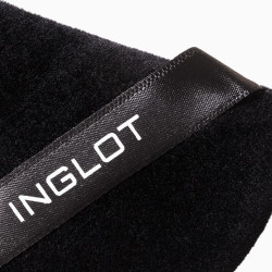 INGLOT TRIANGULAR MAKEUP APPLICATOR