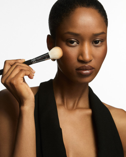 Blur Effect Loser Puder